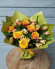 Букет цветов из:  Альстромерии и Розы в Самотовино
