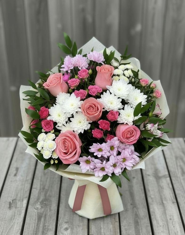 Букет цветов из: Альстромерии, Гвоздики, Розы и Хризантемы в Самотовино