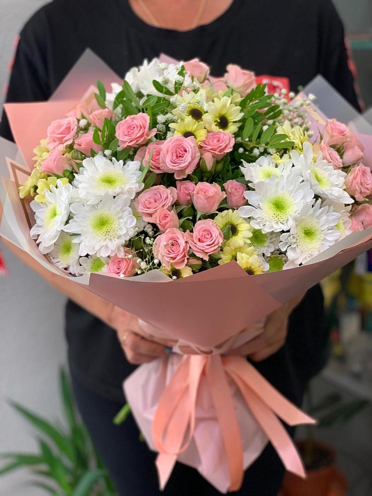 Букет цветов из: Розы и Хризантемы в Самотовино