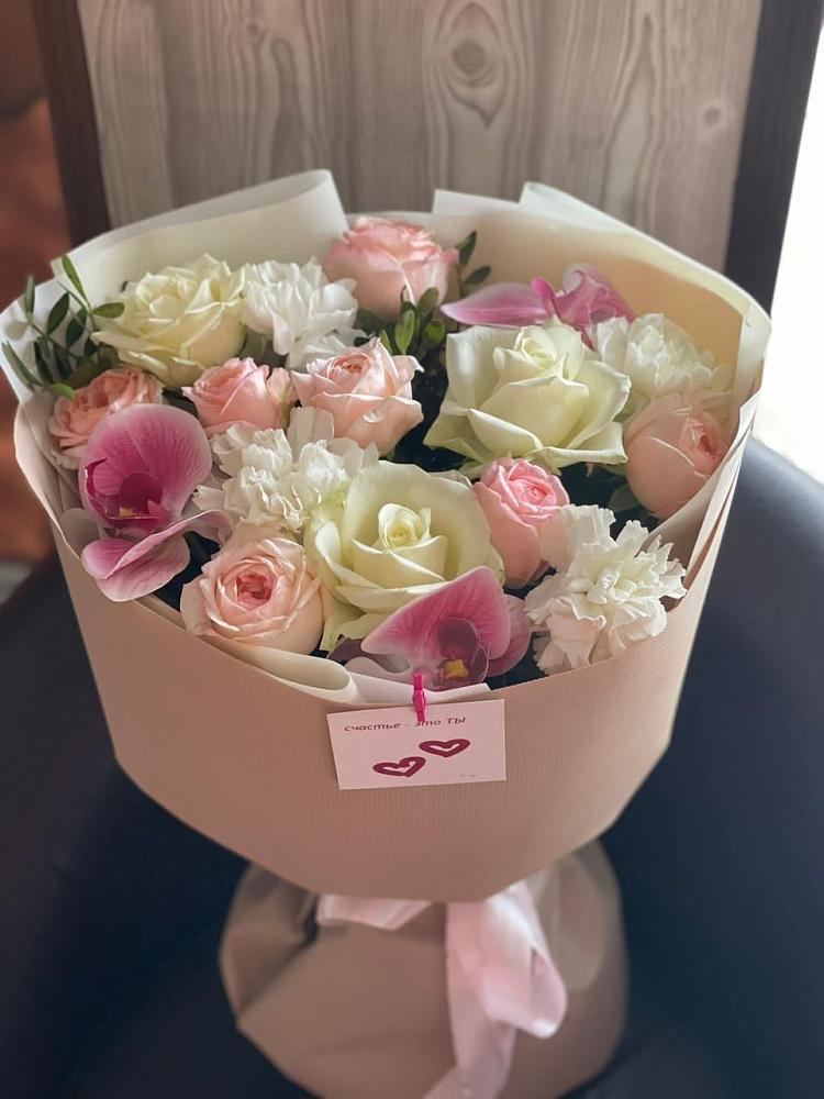 Букет цветов из: Орхидеи, Розы и Гвоздики в Самотовино