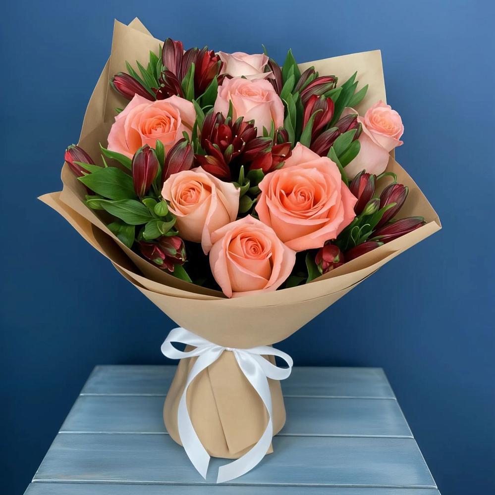 Букет цветов из: Розы и Альстромерии в Самотовино