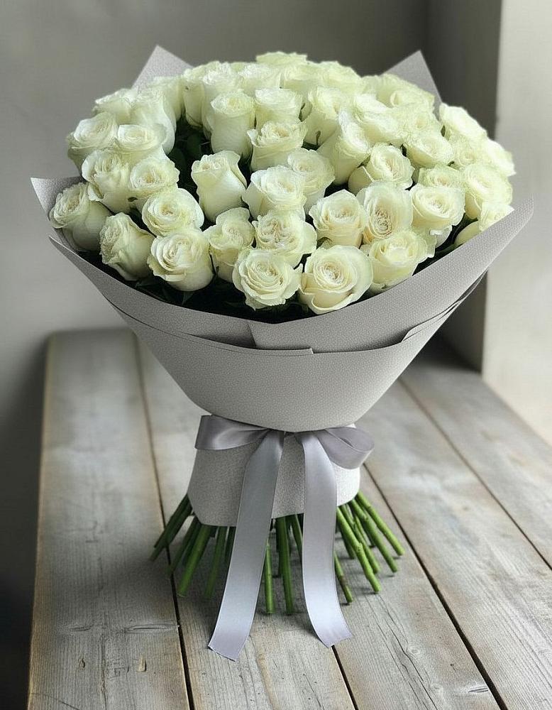 Букет 35 Белых роз в Самотовино