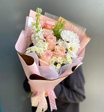 Букет цветов из:  Хризантемы и Розы в Самотовино