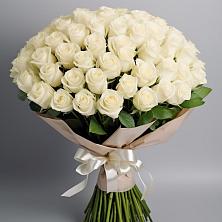 Букет 101 беля роза Белоснежка в Самотовино