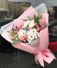 Букет цветов из:  Розы, Лизиантусы и Хризантемы в Самотовино