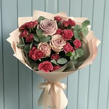 Букет цветов из:  Гвоздики и Розы в Самотовино