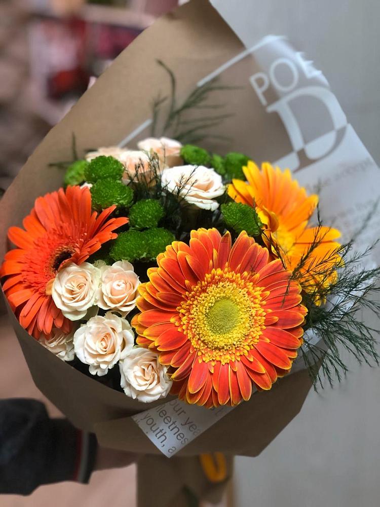 Букет цветов из: Герберы, Хризантемы и Розы в Самотовино