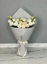 Букет цветов из:  Розы и Лизиантусы в Самотовино